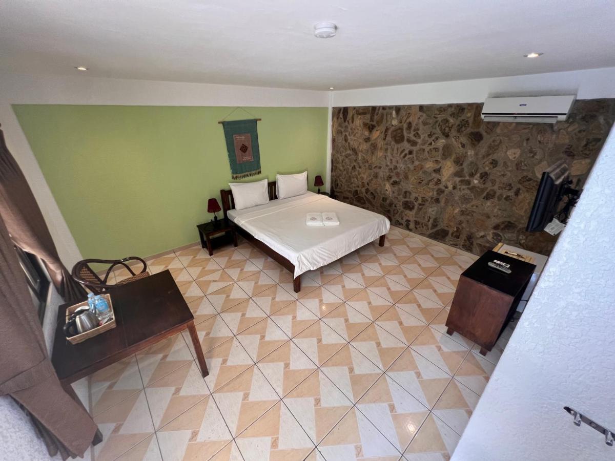 Alona Swiss Resort Panglao City Exterior foto